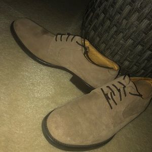 G.H. Bass & Co suede beige shoes